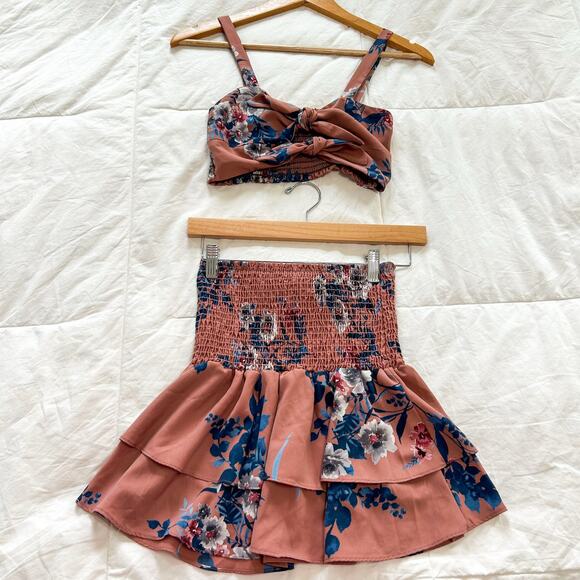 NWOT Sage The Label Floral Two-Piece Set XS Tie Front Crop Top Tiered Mini Skirt - Picture 1 of 7